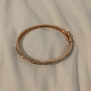 Rose gold clasp bracelet